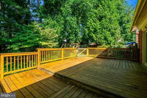 Exterior - 5508 Callander Dr, Springfield, VA 22151 photo 2 of 6