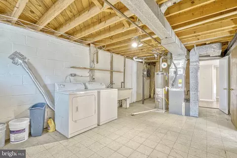 Other - 5508 Callander Dr, Springfield, VA 22151 photo 8 of 10