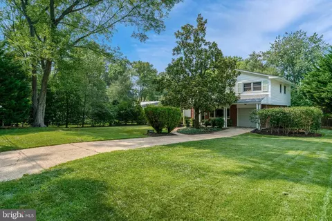 1804 Bushrod Rd, Alexandria, VA 22308