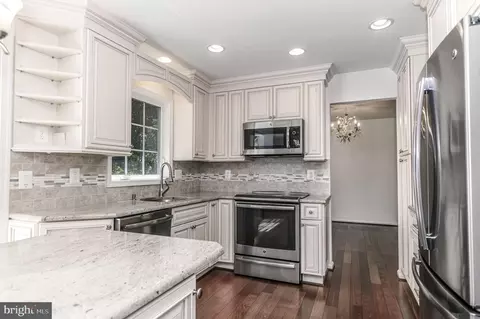 6237 Wilmette Dr, Burke, VA 22015 photo 12