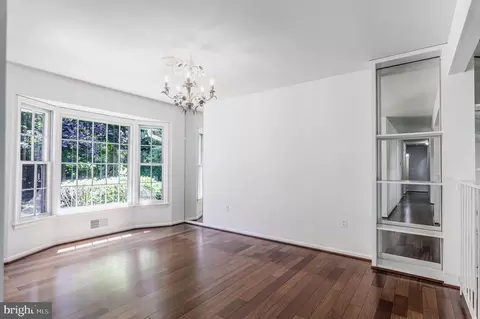 6237 Wilmette Dr, Burke, VA 22015 photo 9