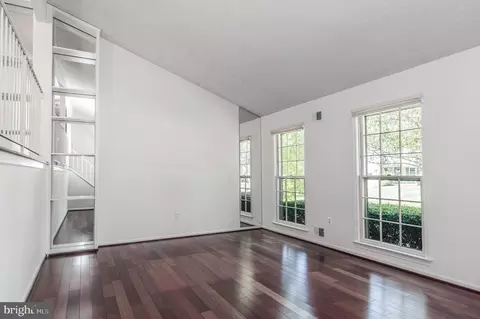 6237 Wilmette Dr, Burke, VA 22015 photo 6