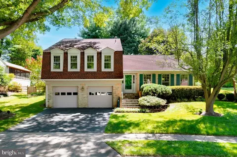 6237 Wilmette Dr, Burke, VA 22015 photo 2