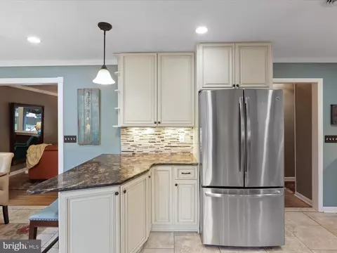 7005 Galgate Dr, Springfield, VA 22152 photo 17