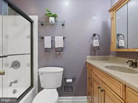 7005 Galgate Dr, Springfield, VA 22152 photo 33
