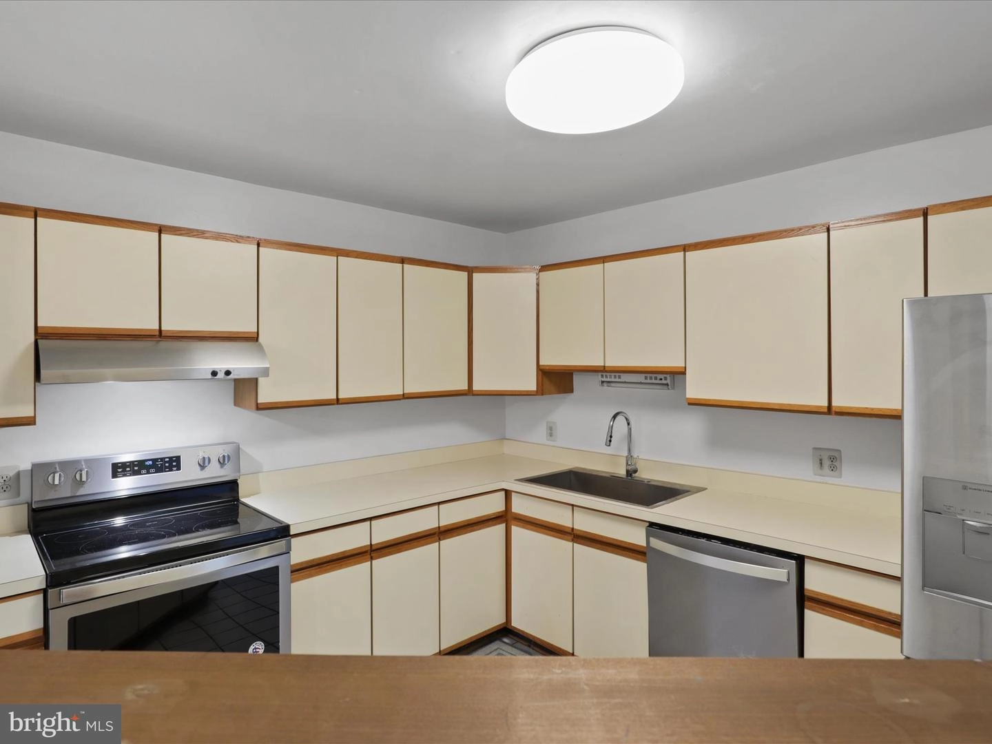 Kitchen - 11112 Glade Dr, Reston, VA 20191 photo 4 of 4