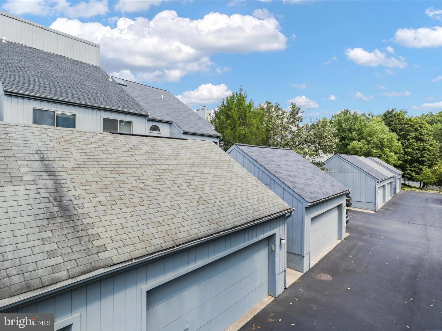 Exterior - 11112 Glade Dr, Reston, VA 20191 photo 1 of 5