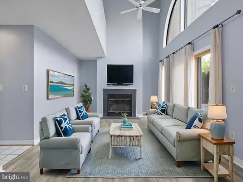 Living - 11112 Glade Dr, Reston, VA 20191 photo 1 of 11