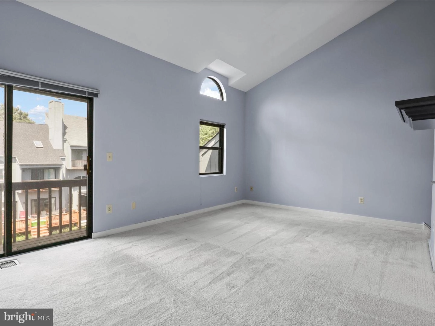 Living - 11112 Glade Dr, Reston, VA 20191 photo 11 of 11