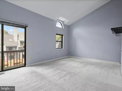 Living - 11112 Glade Dr, Reston, VA 20191 photo 11 of 11