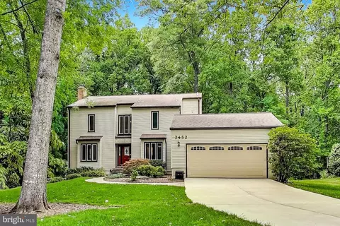 2452 Freetown Dr, Reston, VA 20191