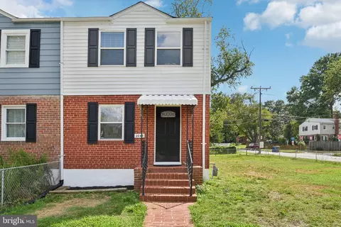 2043 Arlington Ter, Alexandria, VA 22303