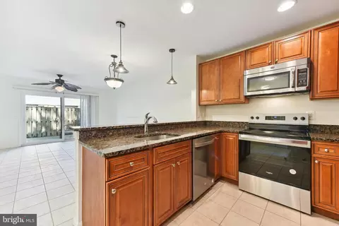 2515 Glengyle Dr #137, Vienna, VA 22181