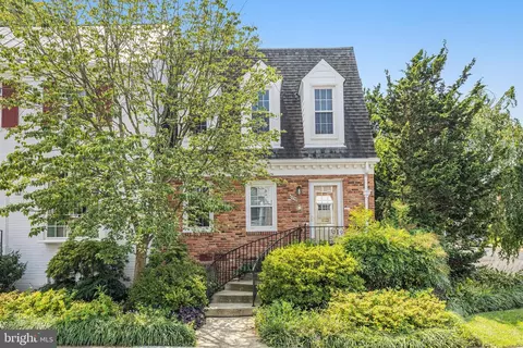 6759 Towne Lane Rd, Mclean, VA 22101 photo 4