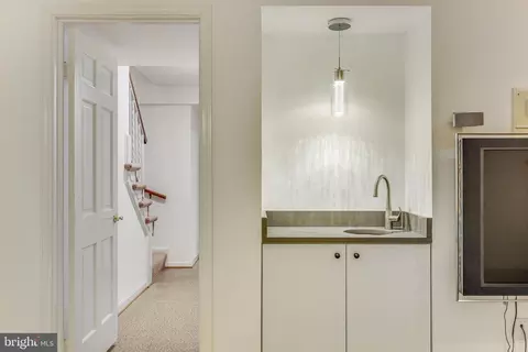 6759 Towne Lane Rd, Mclean, VA 22101 photo 45