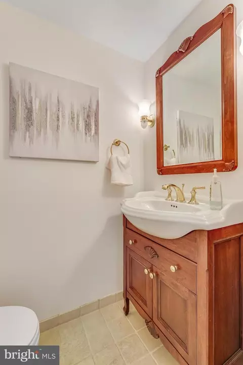 6759 Towne Lane Rd, Mclean, VA 22101 photo 8