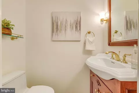 6759 Towne Lane Rd, Mclean, VA 22101 photo 9