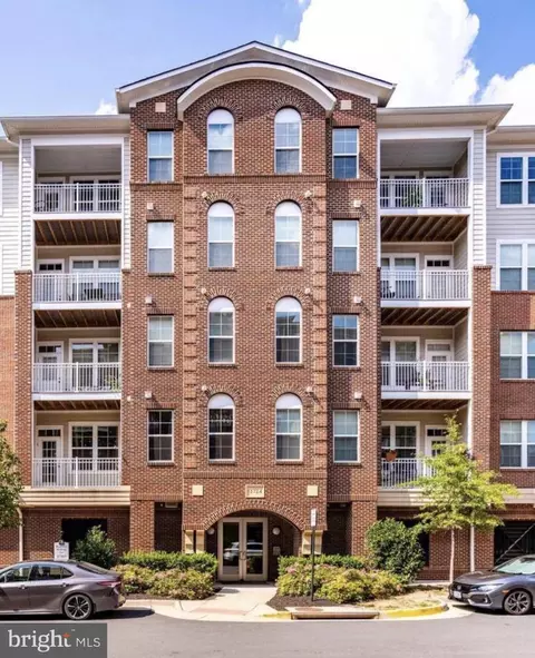 13724 Neil Armstrong Ave #306, Herndon, VA 20171