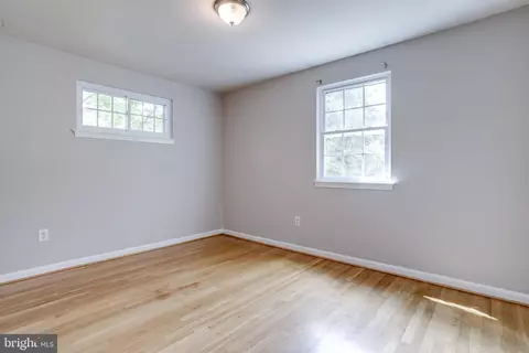 Bedroom - 5529 Southampton Dr, Springfield, VA 22151 photo 3 of 3