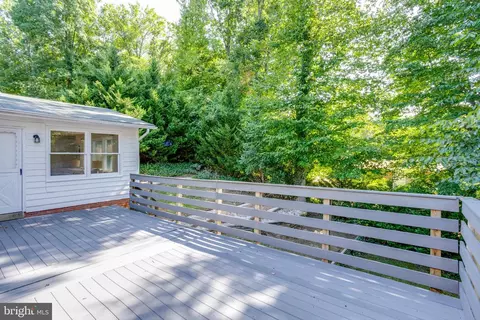 Exterior - 5529 Southampton Dr, Springfield, VA 22151 photo 8 of 11