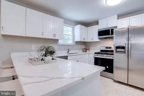 Kitchen - 5529 Southampton Dr, Springfield, VA 22151 photo 4 of 4