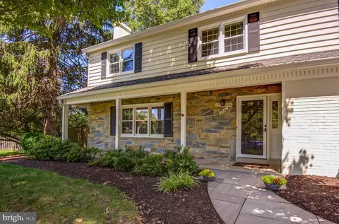 2500 E Meredith Dr, Vienna, VA 22181 photo 2