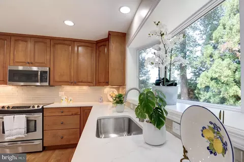 2500 E Meredith Dr, Vienna, VA 22181 photo 21