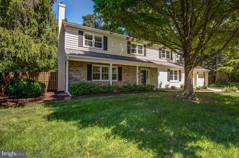 2500 E Meredith Dr, Vienna, VA 22181