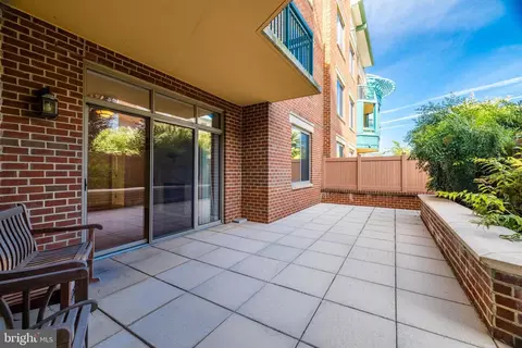 Exterior - 1450 Emerson Ave #204, Mclean, VA 22101 photo 3 of 10