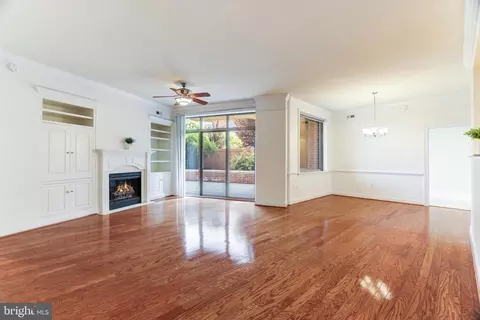 Living - 1450 Emerson Ave #204, Mclean, VA 22101 photo 2 of 16