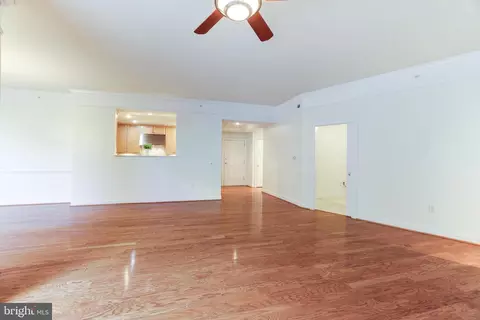 Living - 1450 Emerson Ave #204, Mclean, VA 22101 photo 8 of 16