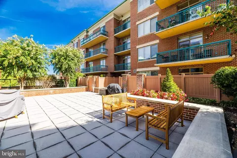 Exterior - 1450 Emerson Ave #204, Mclean, VA 22101 photo 10 of 10