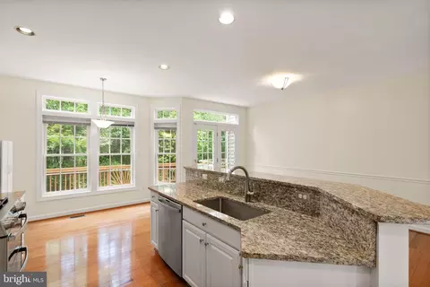 6635 Debra Lu Way, Springfield, VA 22150 photo 15