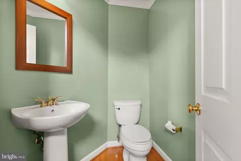 6635 Debra Lu Way, Springfield, VA 22150 photo 10