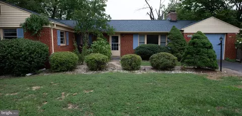 5855 Glen Forest Dr, Falls Church, VA 22041