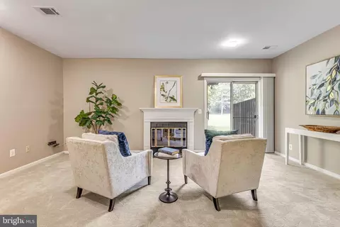 Living - 13426 Elevation Ln, Herndon, VA 20171 photo 5 of 5