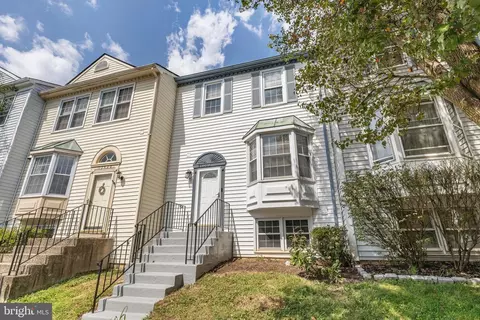 Exterior - 13426 Elevation Ln, Herndon, VA 20171 photo 4 of 19