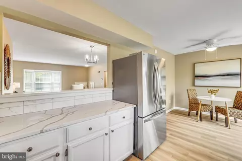 Kitchen - 13426 Elevation Ln, Herndon, VA 20171 photo 7 of 9
