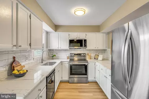Kitchen - 13426 Elevation Ln, Herndon, VA 20171 photo 1 of 9