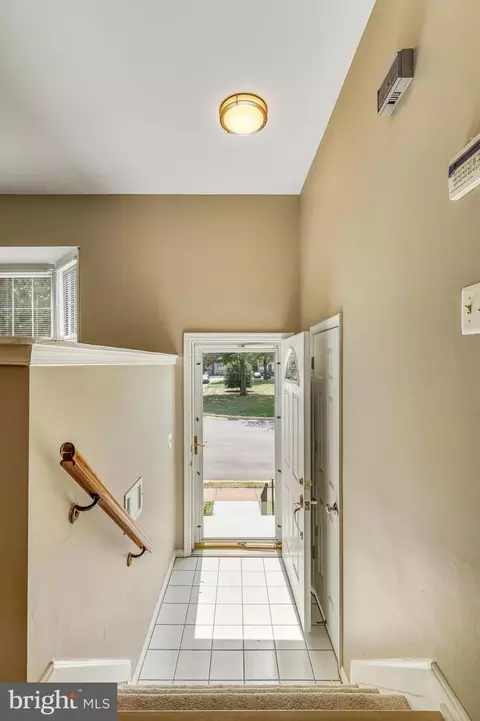 Entry Way - 13426 Elevation Ln, Herndon, VA 20171 photo 2 of 4