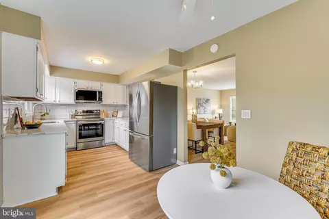 Kitchen - 13426 Elevation Ln, Herndon, VA 20171 photo 8 of 9