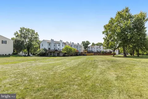 Exterior - 13426 Elevation Ln, Herndon, VA 20171 photo 14 of 19