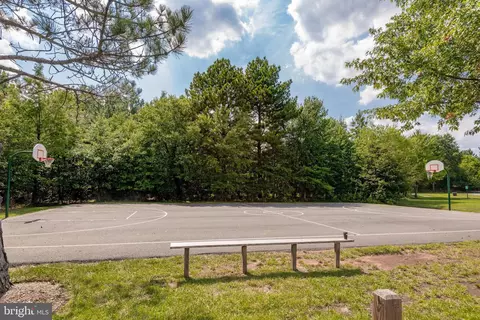 Exterior - 13426 Elevation Ln, Herndon, VA 20171 photo 19 of 19