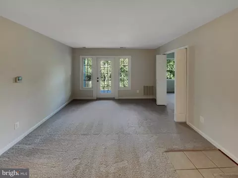 5815 G Rexford Dr #G, Springfield, VA 22152 photo 3