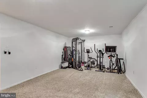 8446 Kitchener Dr, Springfield, VA 22153 photo 32