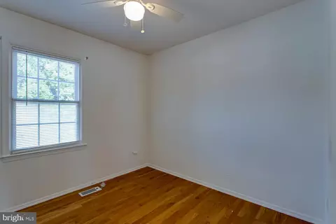 8446 Kitchener Dr, Springfield, VA 22153 photo 23
