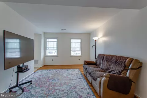 8446 Kitchener Dr, Springfield, VA 22153 photo 18