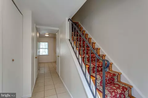8446 Kitchener Dr, Springfield, VA 22153 photo 9
