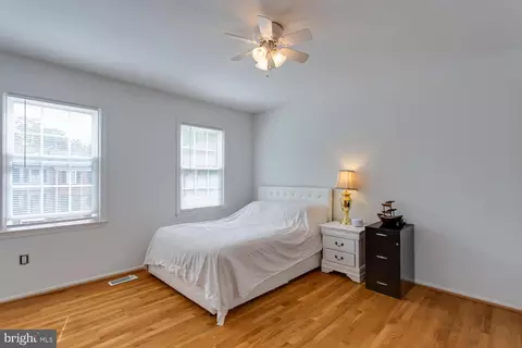 8446 Kitchener Dr, Springfield, VA 22153 photo 29