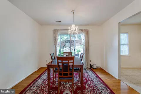 8446 Kitchener Dr, Springfield, VA 22153 photo 13